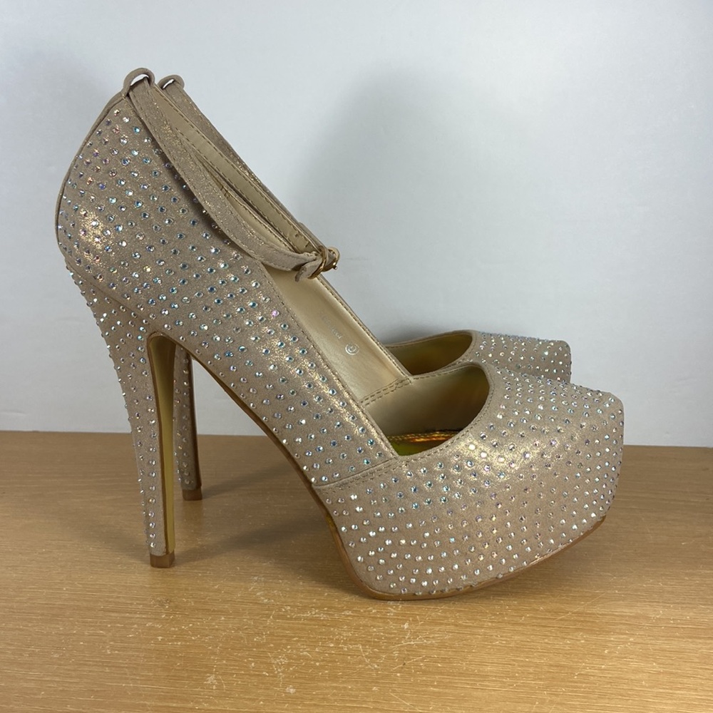 Herstyle Konnect Women’s Size 9 Platform Heels